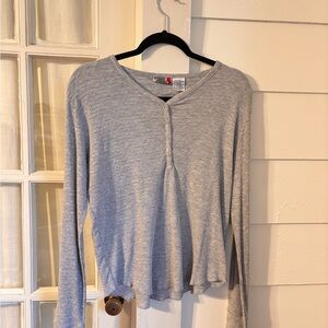 Arizona Jean Co Light Gray Long Sleeve Henley Women's Top